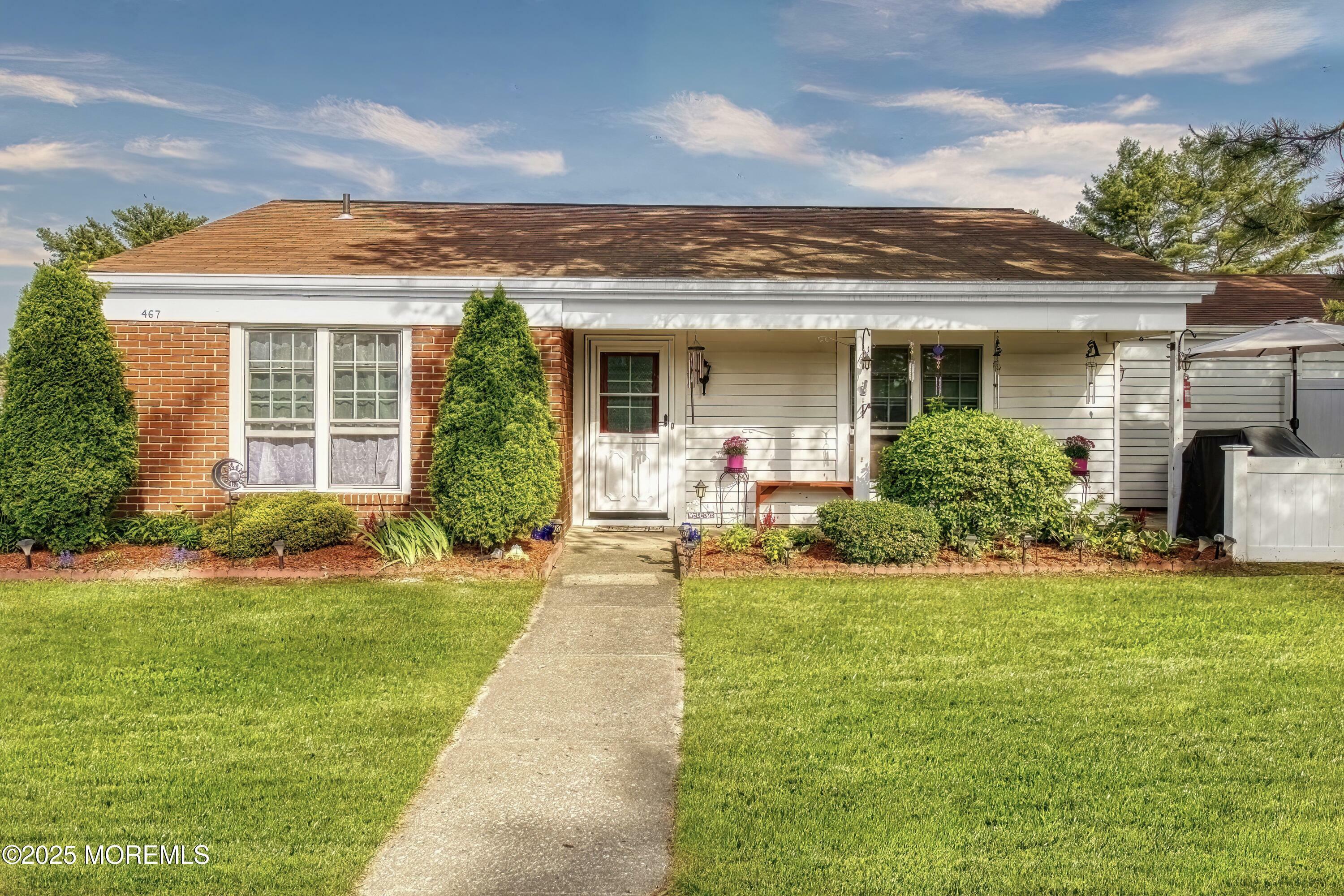 Property Photo: 467A Chelsea Court NJ 08759