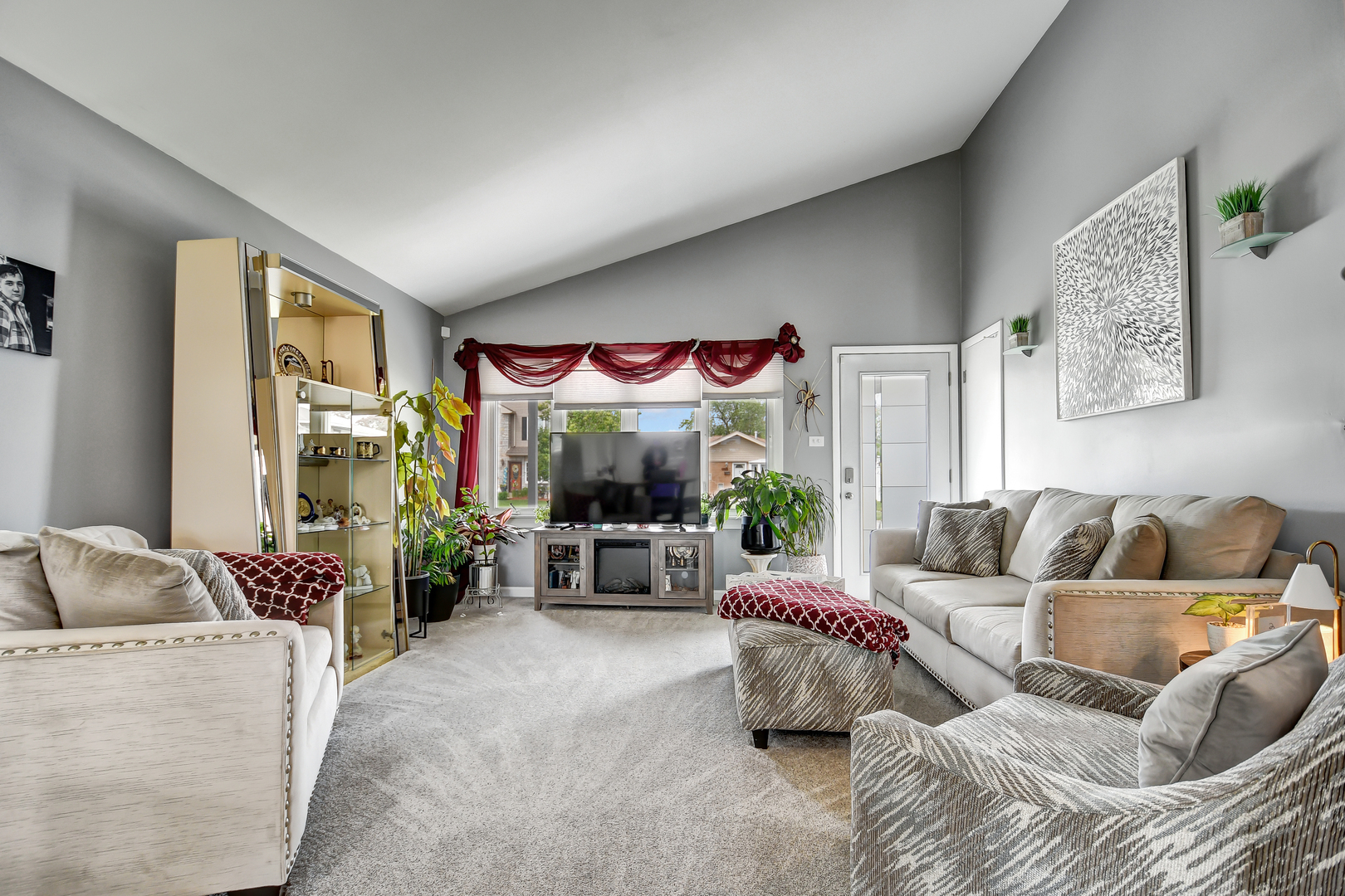 Property Photo: 12613 S Keeler Avenue IL 60803