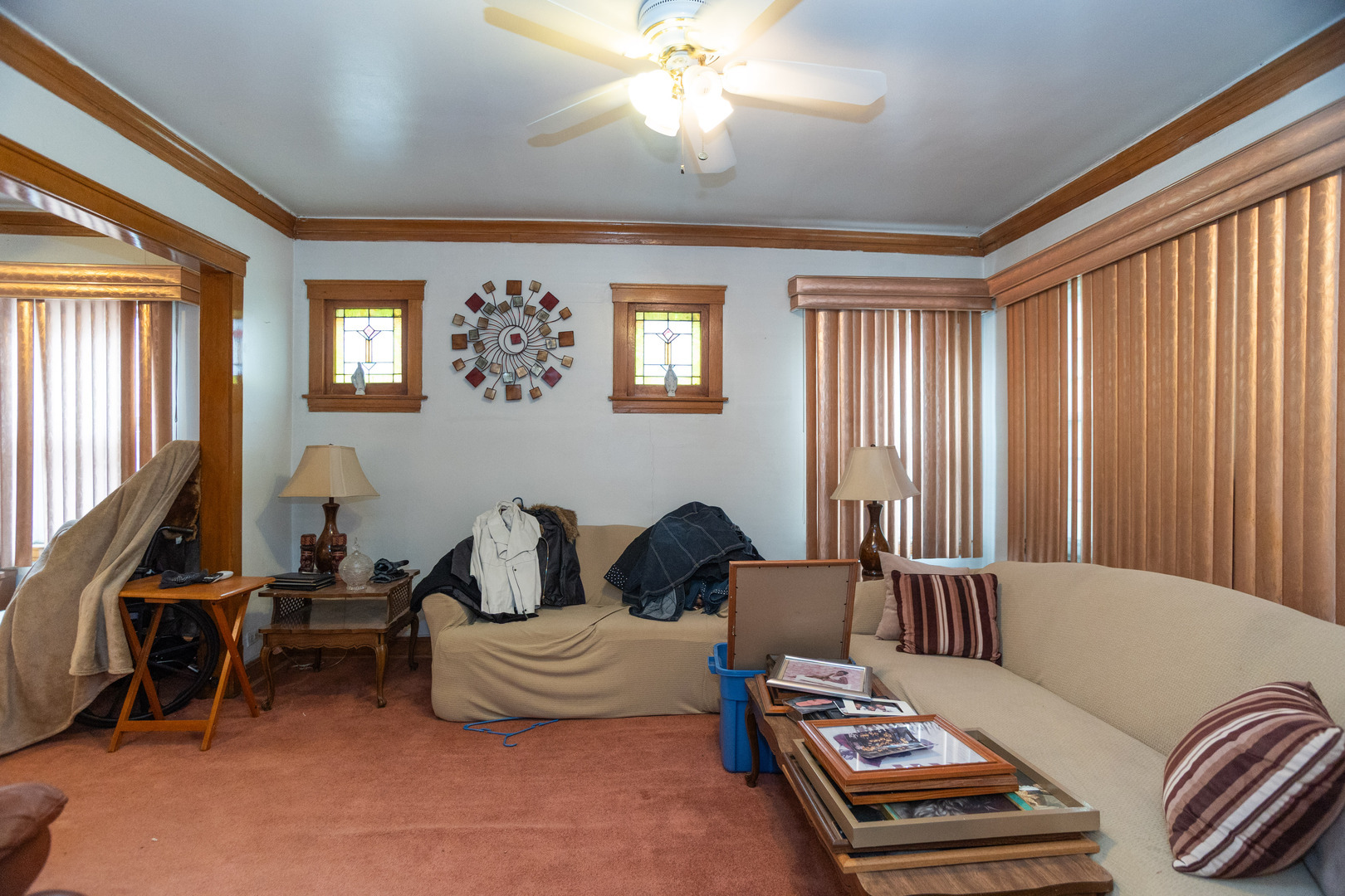 Property Photo: 831 N Harding Avenue IL 60651