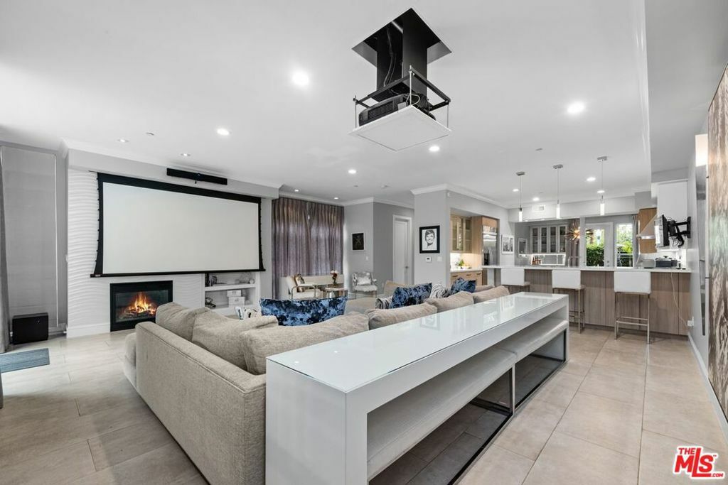 6099 S Seabluff Drive  Los Angeles CA 90094 photo