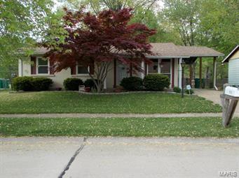 Property Photo: 912 Oriental Drive MO 63031
