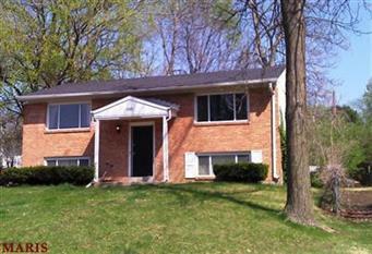 Property Photo: 2822 Foxwood Drive MO 63043