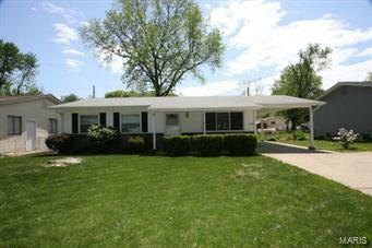 2692 Glendrive Place  Maryland Heights MO 63043 photo