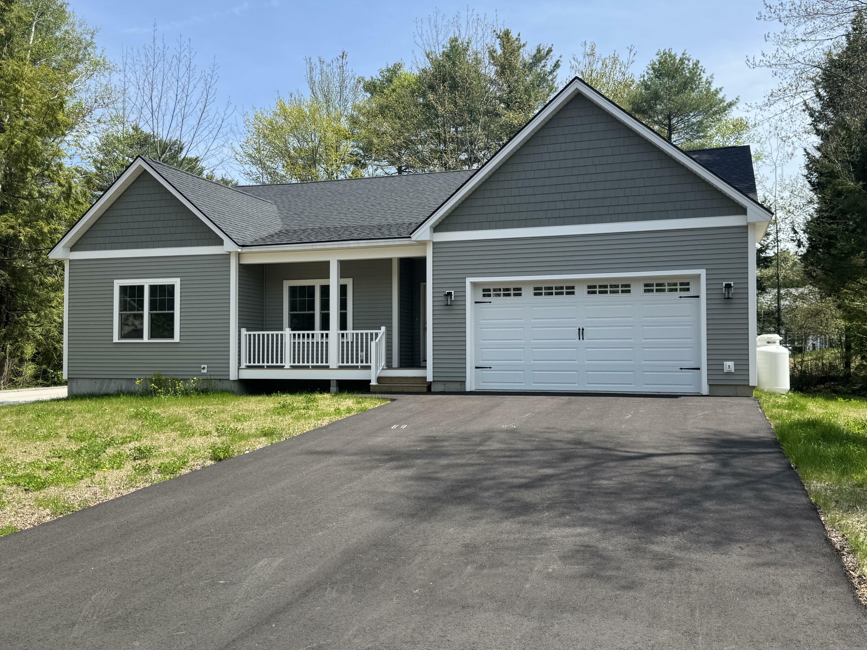 14 Macadamia Lane  Lewiston ME 04240 photo