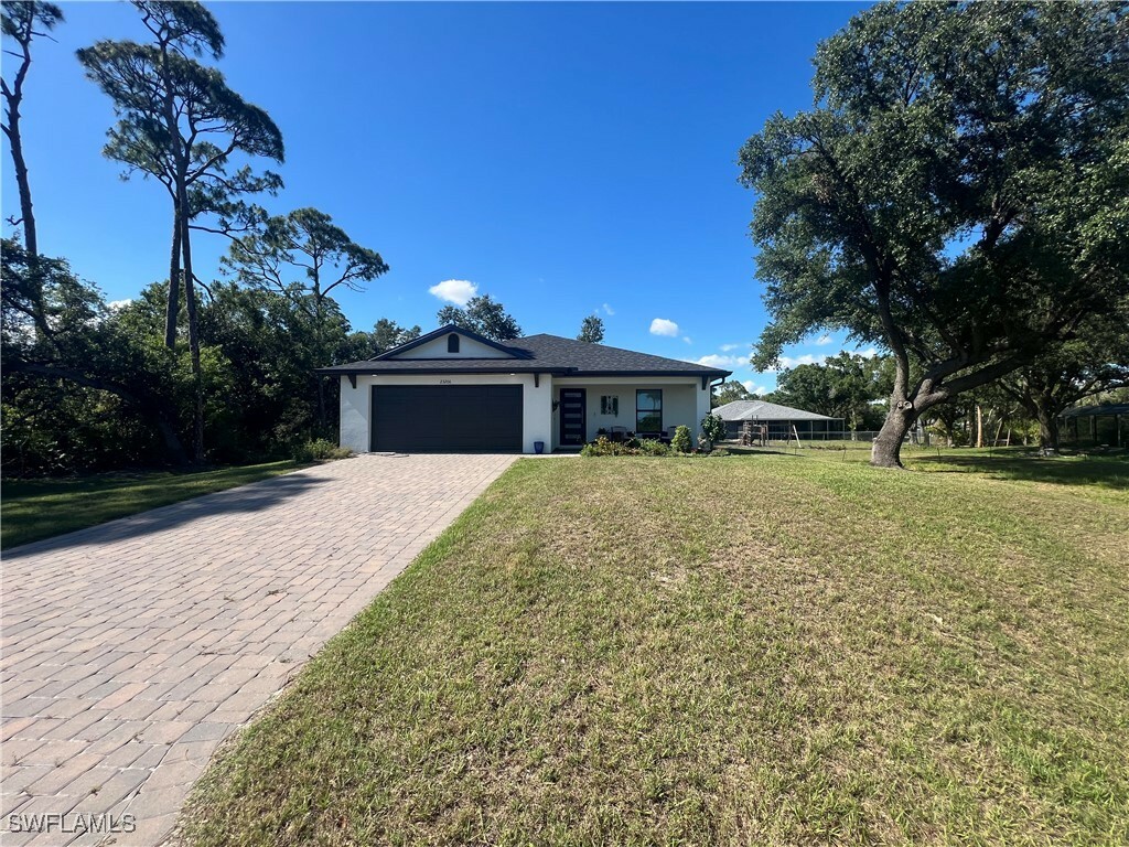 Property Photo: 23206 Fitzpatrick Avenue FL 33980