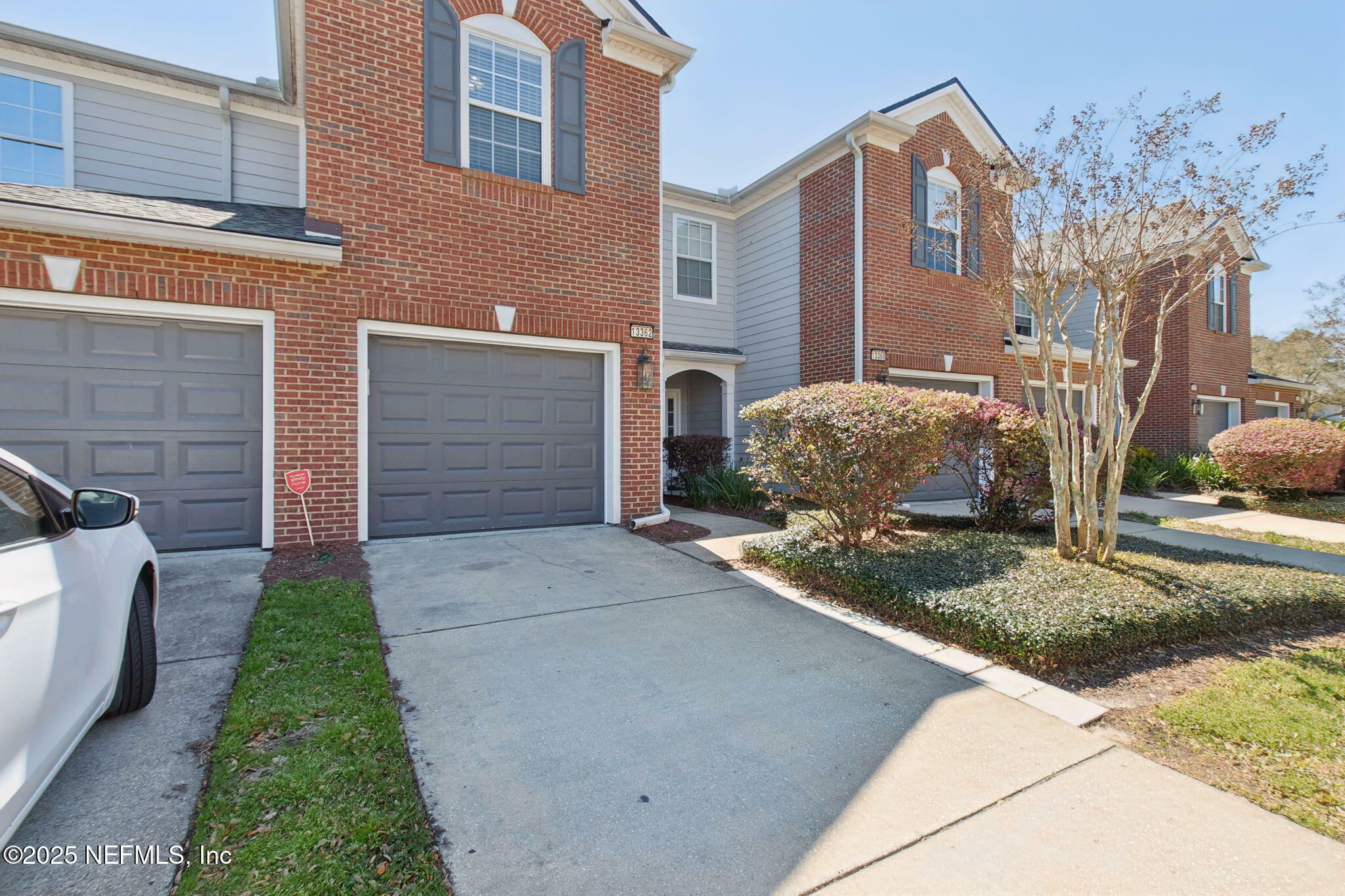 Property Photo: 13362 Stone Pond Drive FL 32224