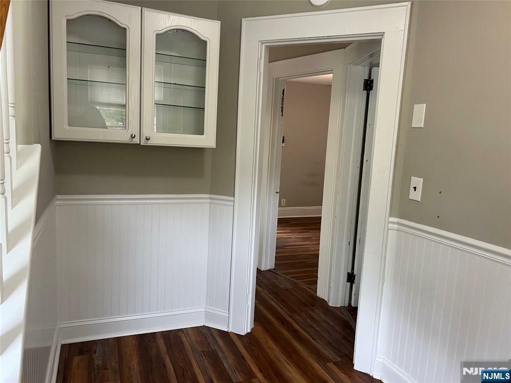 Property Photo:  80 3rd Avenue 2  NJ 07675 