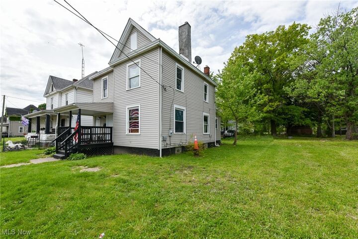Property Photo: 905 High Avenue NW OH 44703