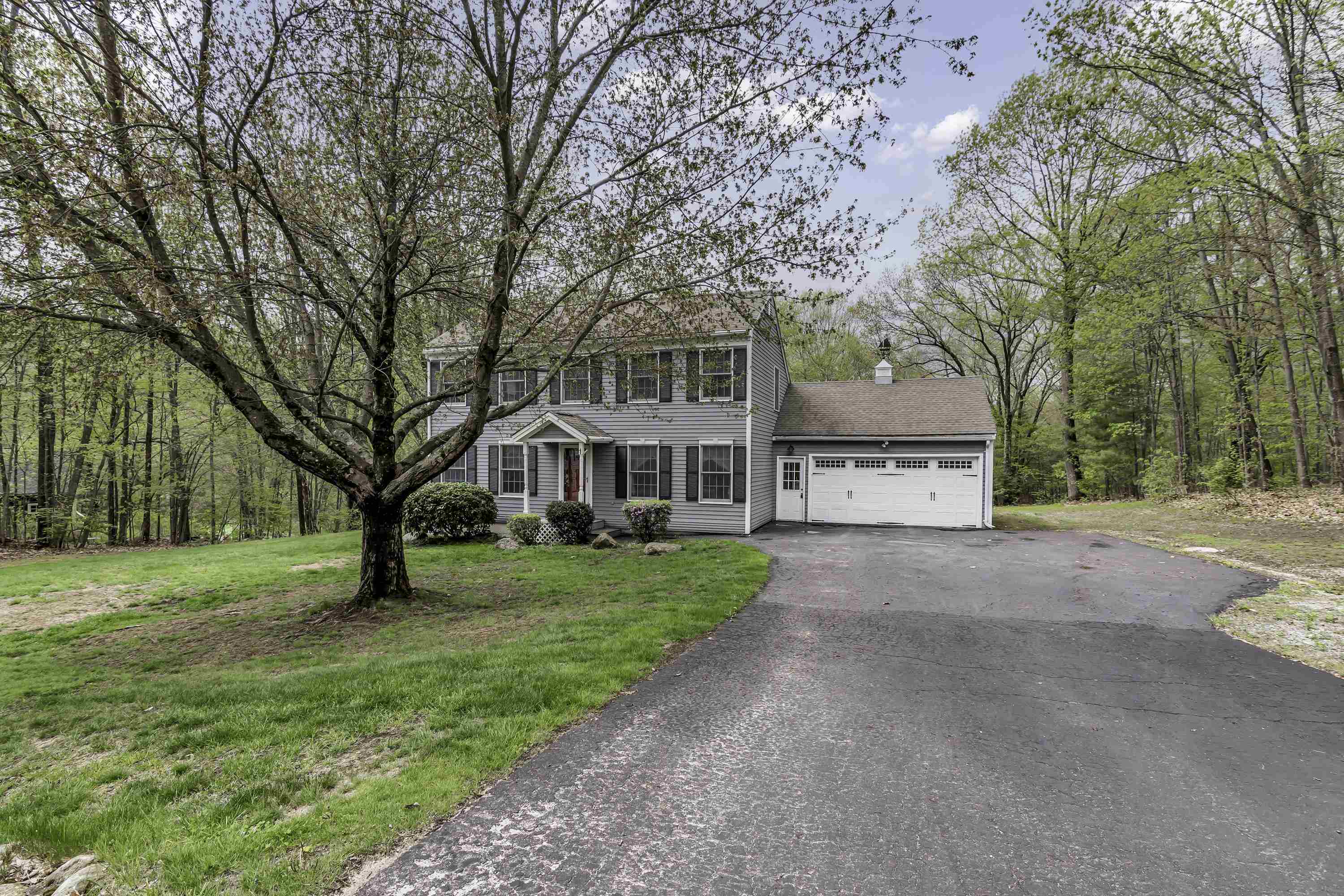 Property Photo: 60 Summit Drive NH 03070