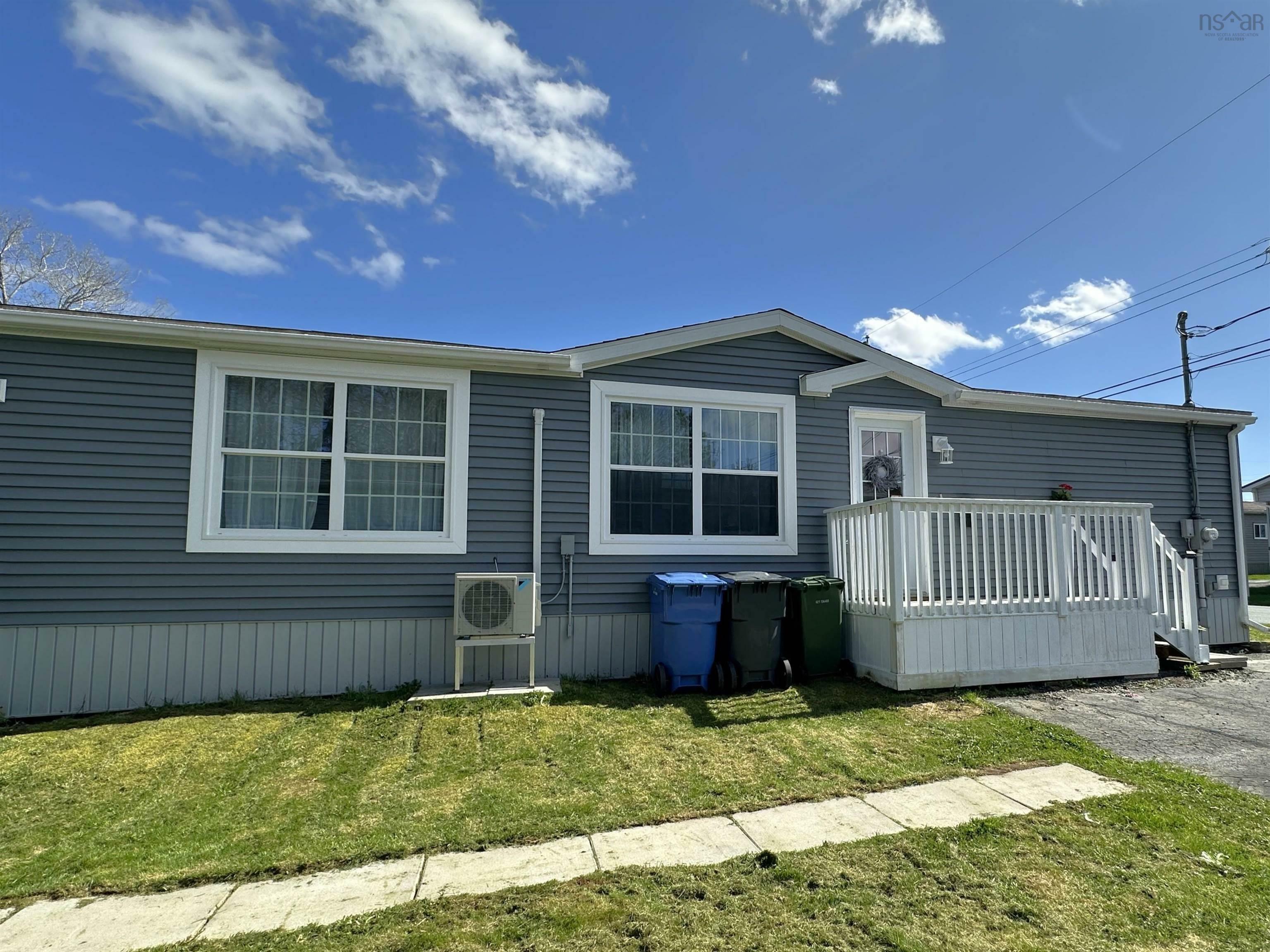 24 Dogwood Street  Dartmouth NS B2W 3S2 photo