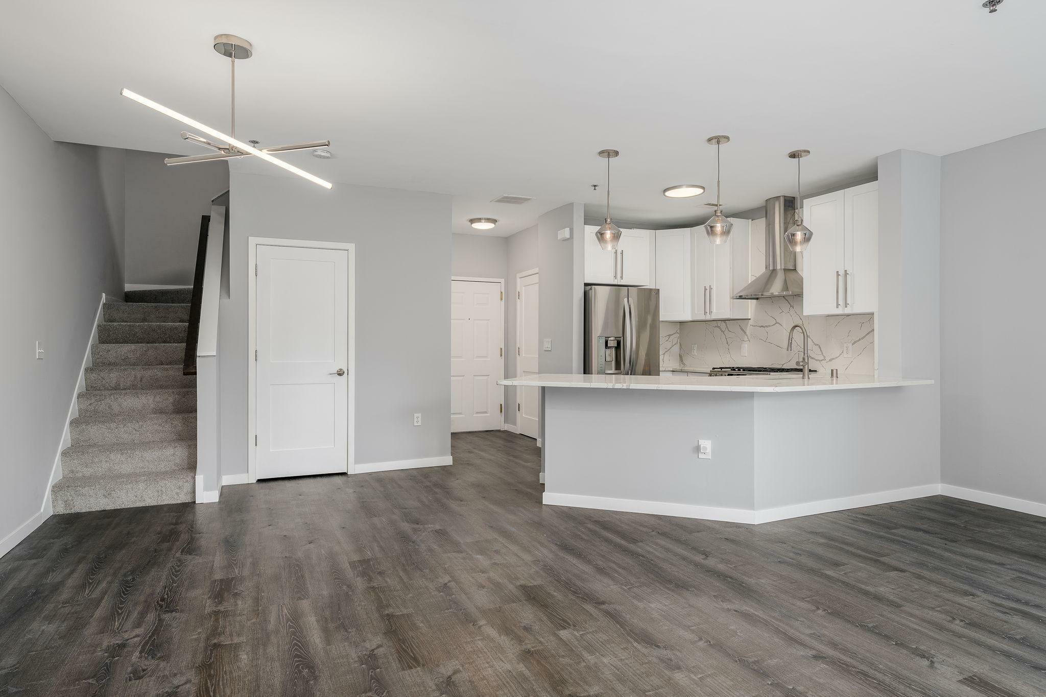 Property Photo:  675 N 1st Street 123  MN 55401 