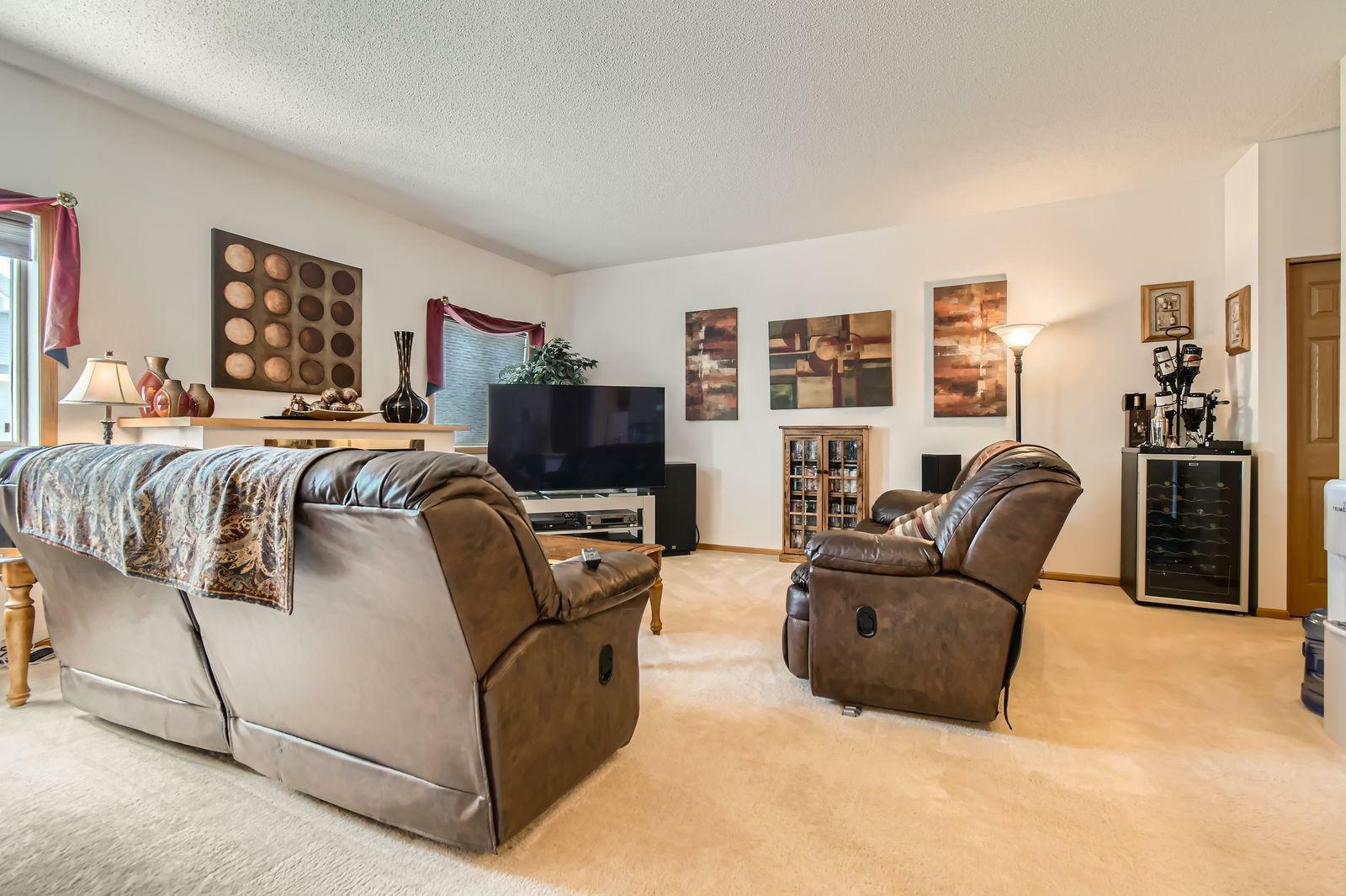 Property Photo: 644 Woodduck Drive I MN 55125