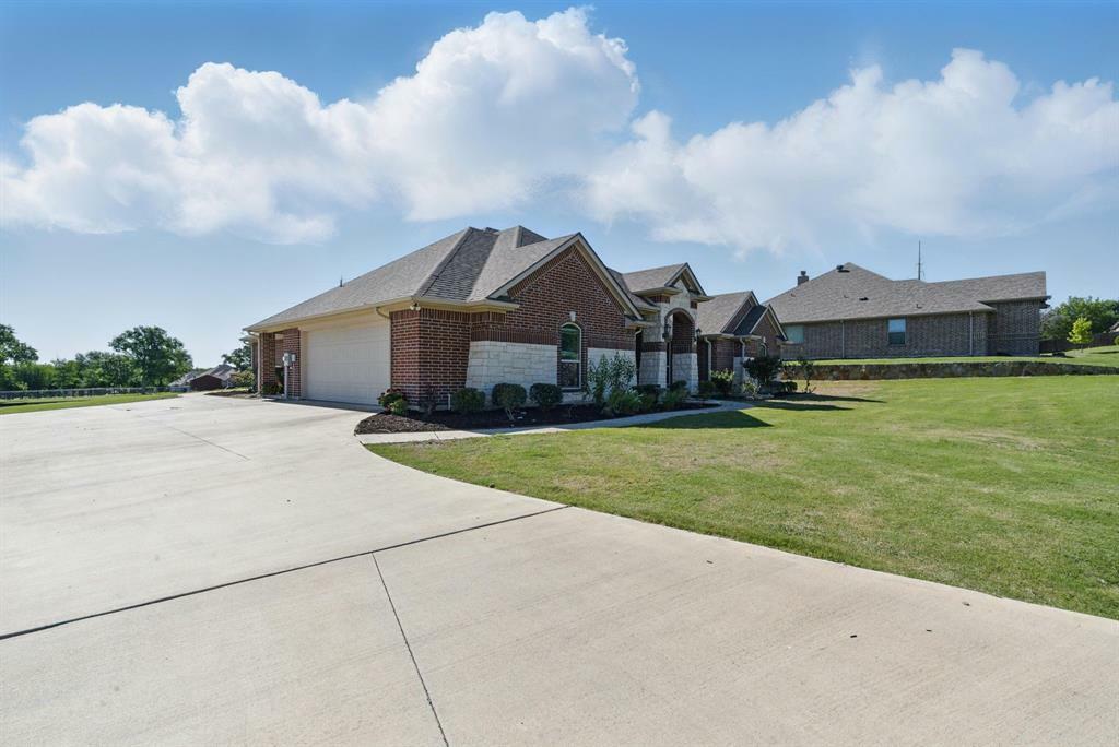 Property Photo: 711 Red Stone Lane TX 76087