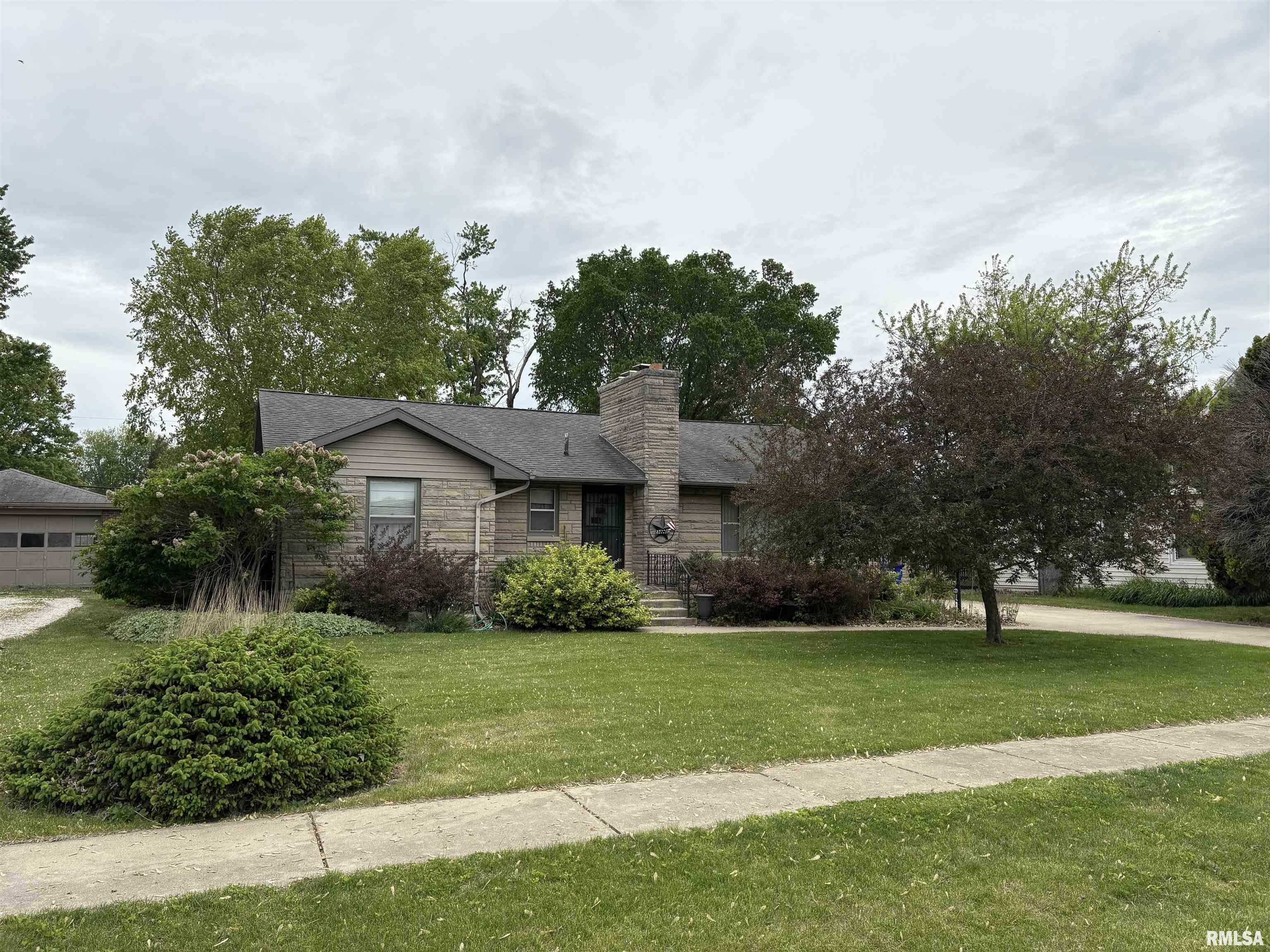 312 E Clay Street  Brimfield IL 61517 photo