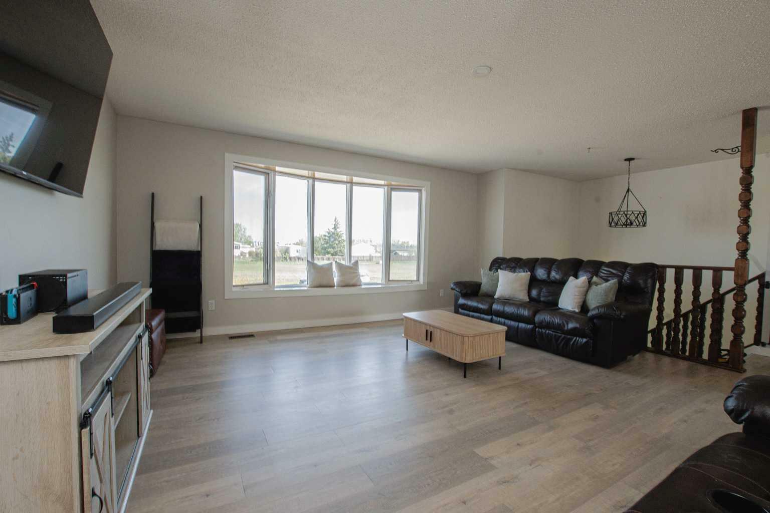 Property Photo: 4515 46 Avenue AB T0H 3A0