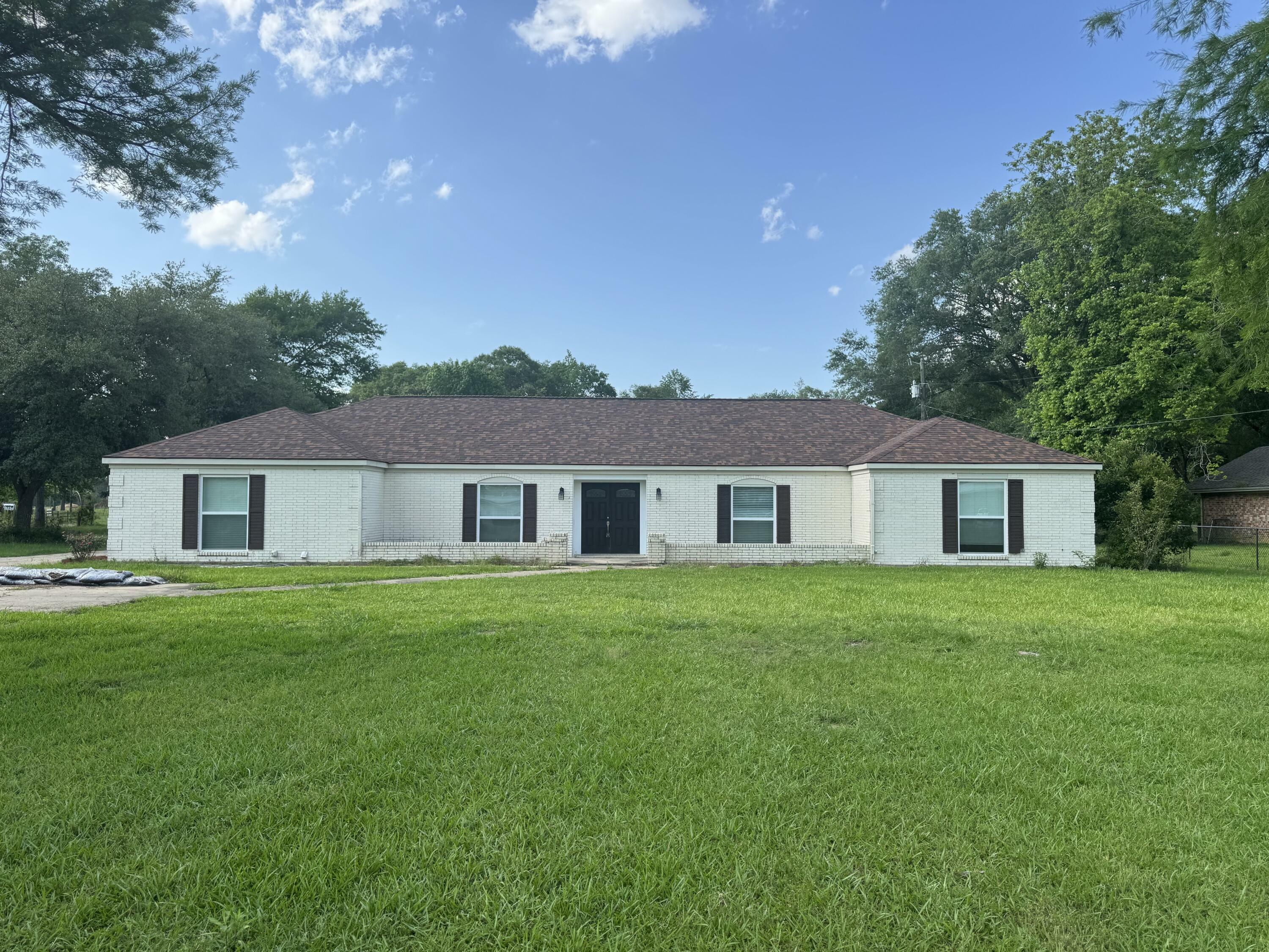 2570 US-190  Deridder LA 70634 photo