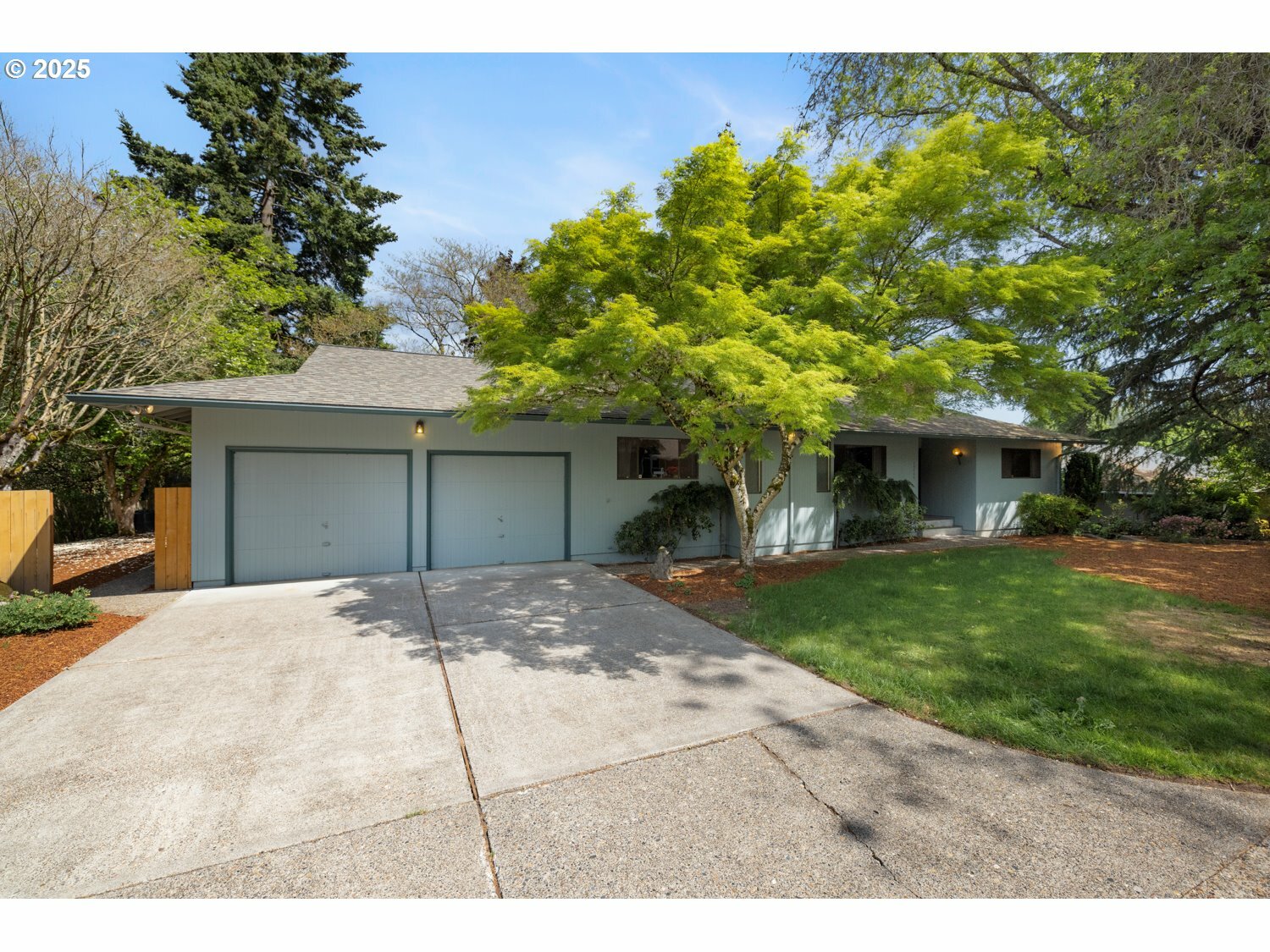 Property Photo: 13700 SW 114th Ave OR 97223