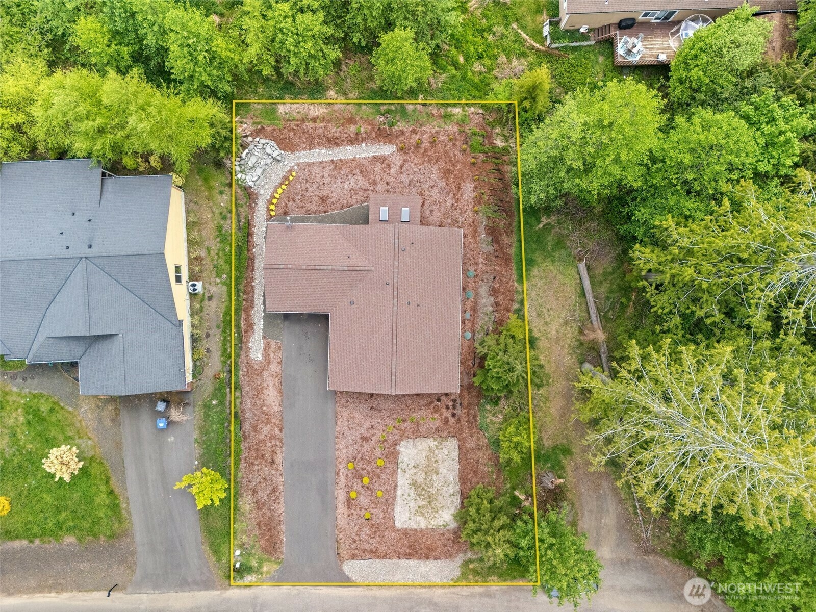 Property Photo: 121 SE Lupine Place WA 98584