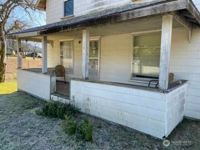 Property Photo: 191 Mineral Road N WA 98355