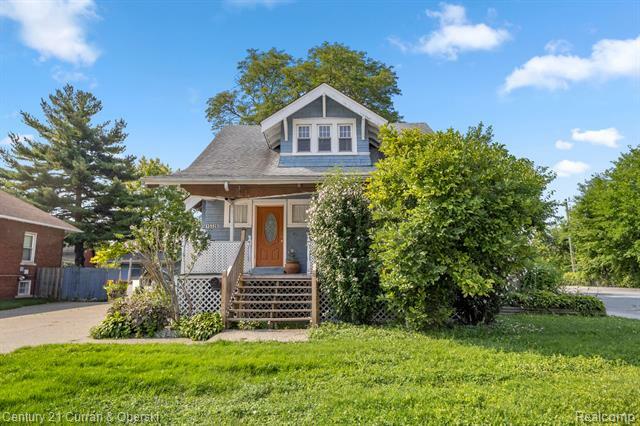 Property Photo: 15326 E 9 Mile Road MI 48021