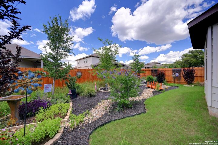 Property Photo:  10227 Azealia Way  TX 78006 