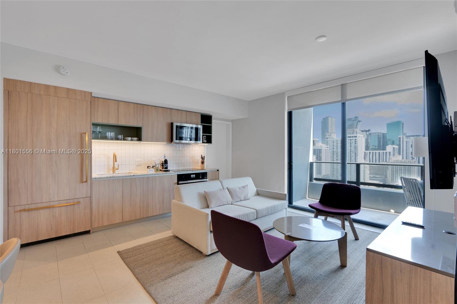Property Photo: 601 NE 1st Ave 2405 FL 33132