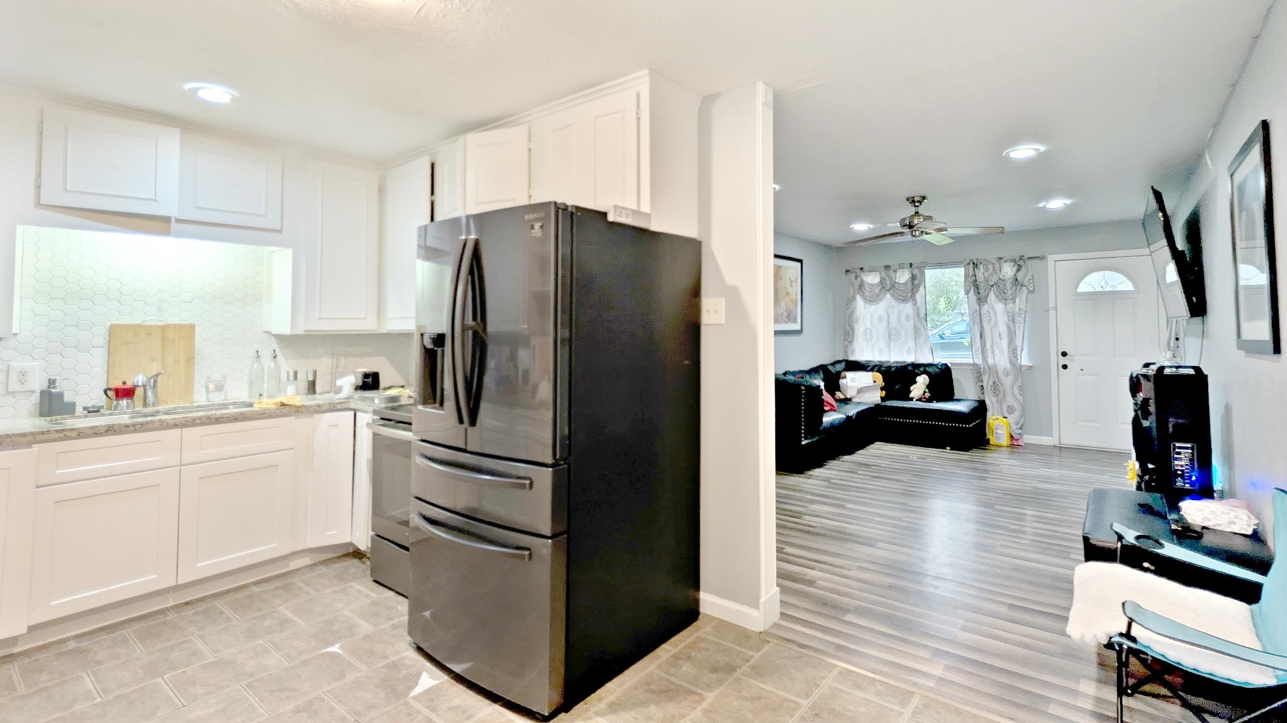 Property Photo:  255 Smelker  TX 77707 