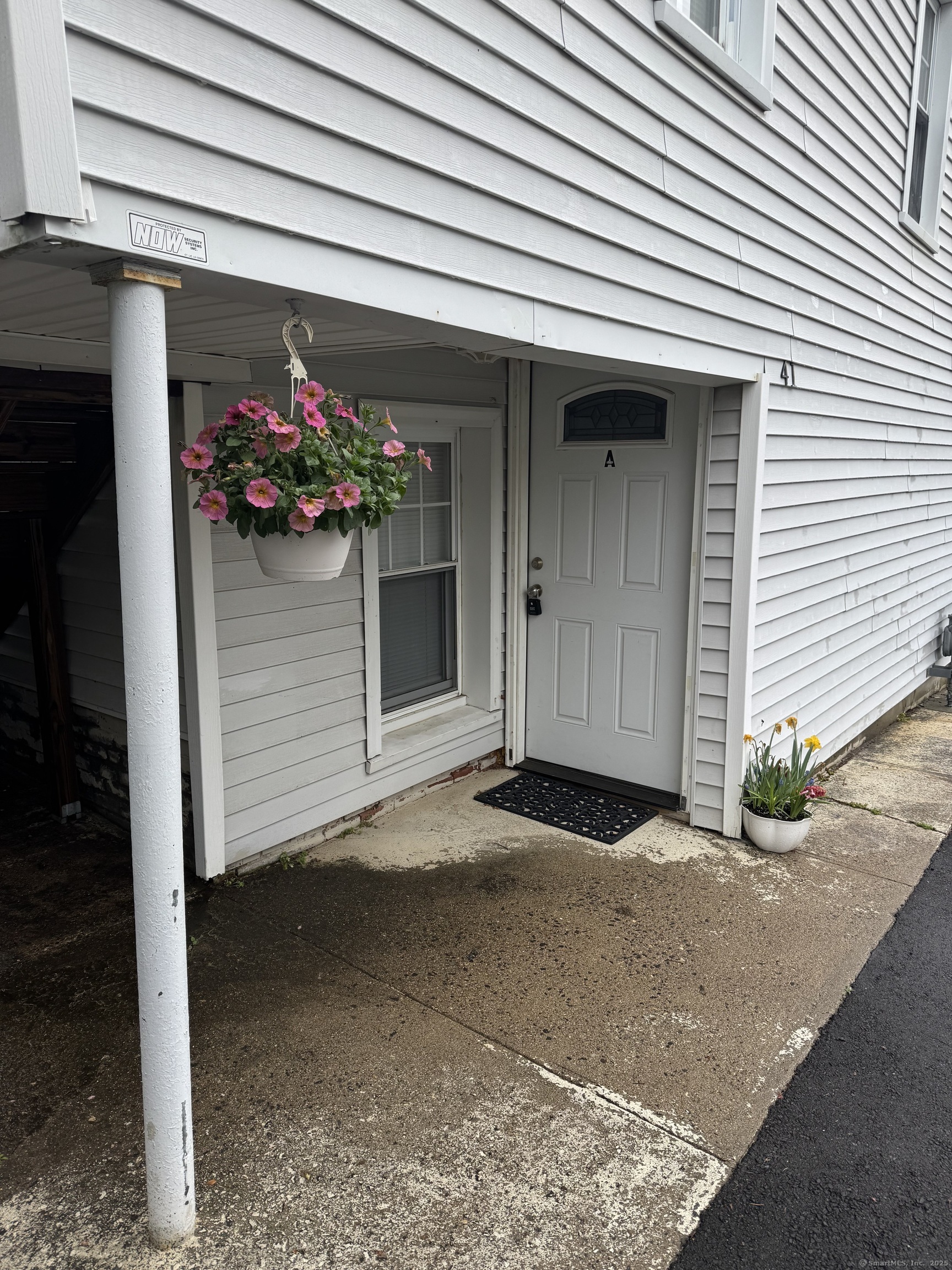 Property Photo: 41 Hubbard Place A CT 06517