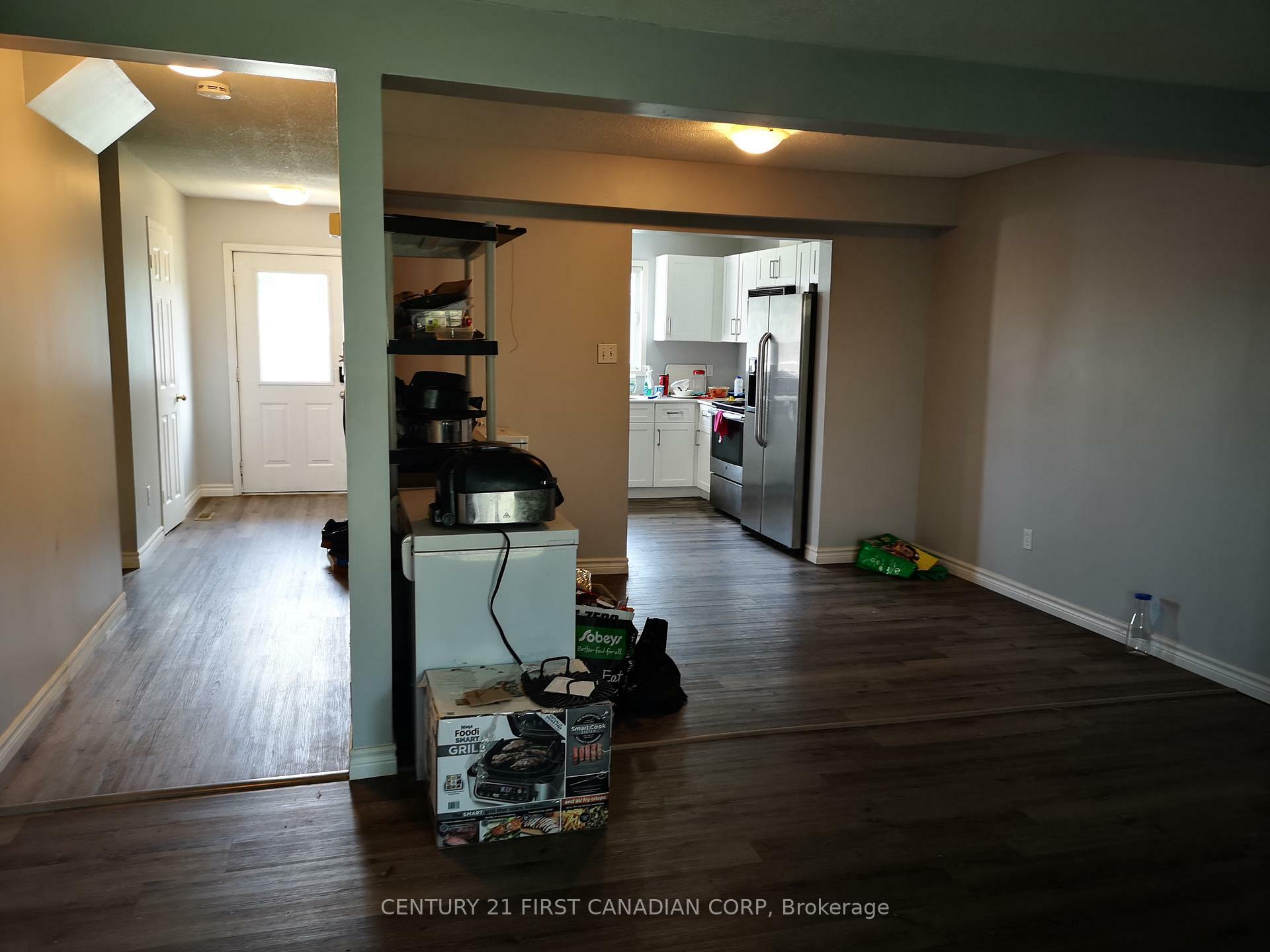 Property Photo: 190 Fleming Drive 21 ON N5V 5B8