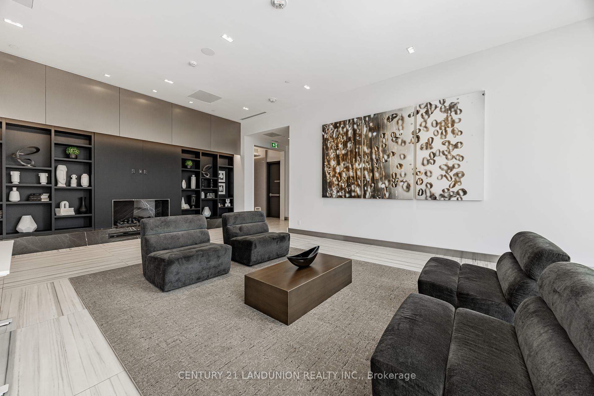 Property Photo: 38 Water Walk Drive 2110 ON L3R 6M8