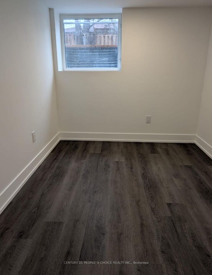 Property Photo:  157A Tulloch Drive Bsmt  ON L1S 2S7 