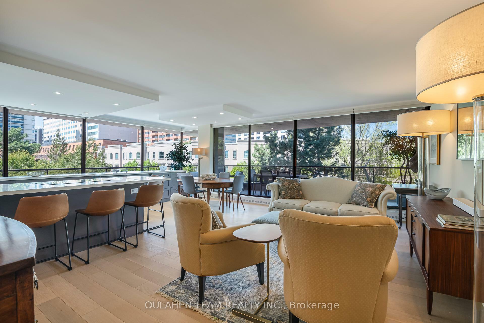 Property Photo: 20 Avoca Avenue 301 ON M4T 2B8