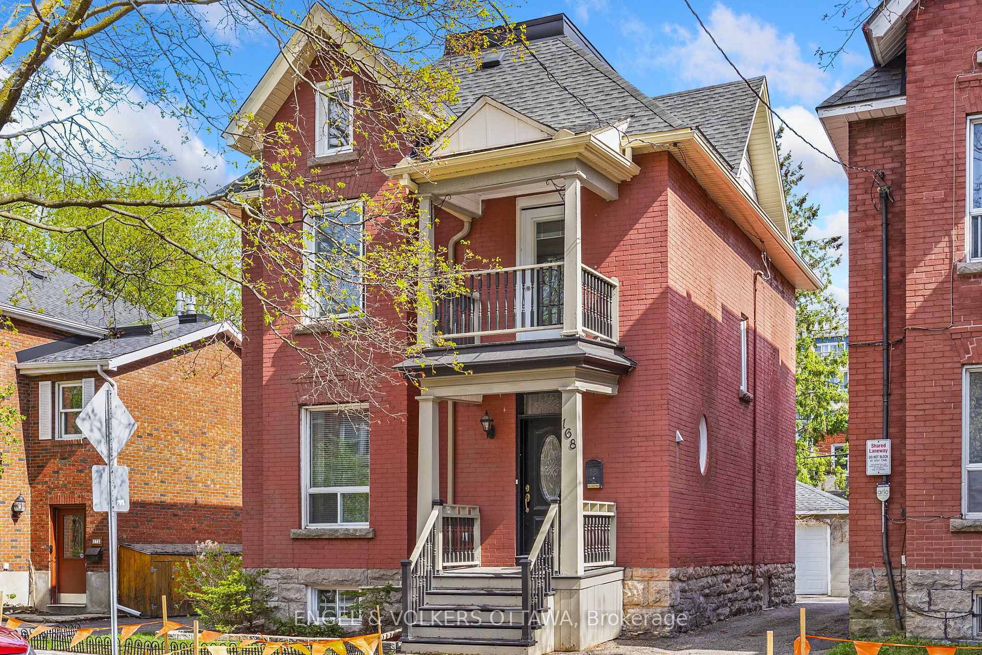 Photo de la propriété: 168 Stewart Street ON K1N 6J9