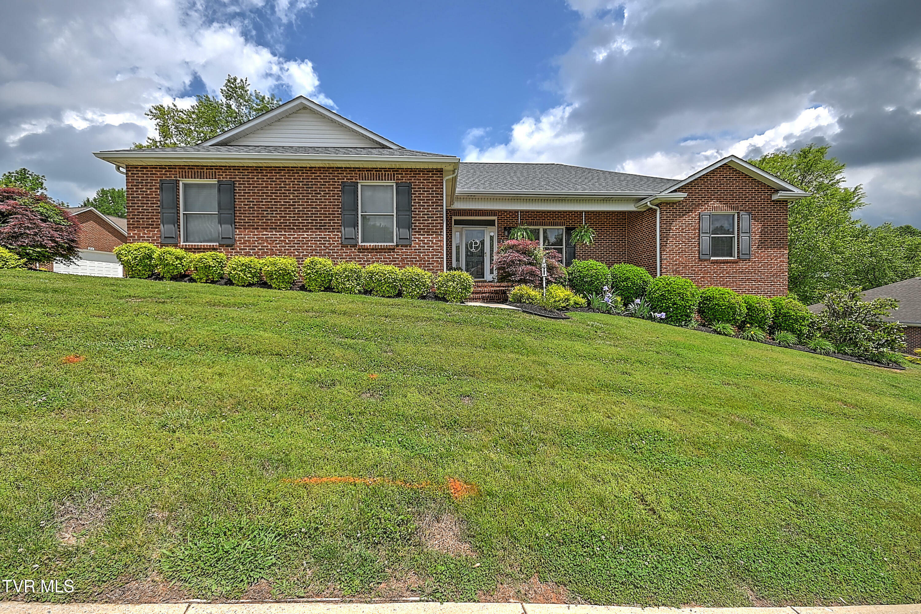 Property Photo: 106 Keeneland Circle TN 37743