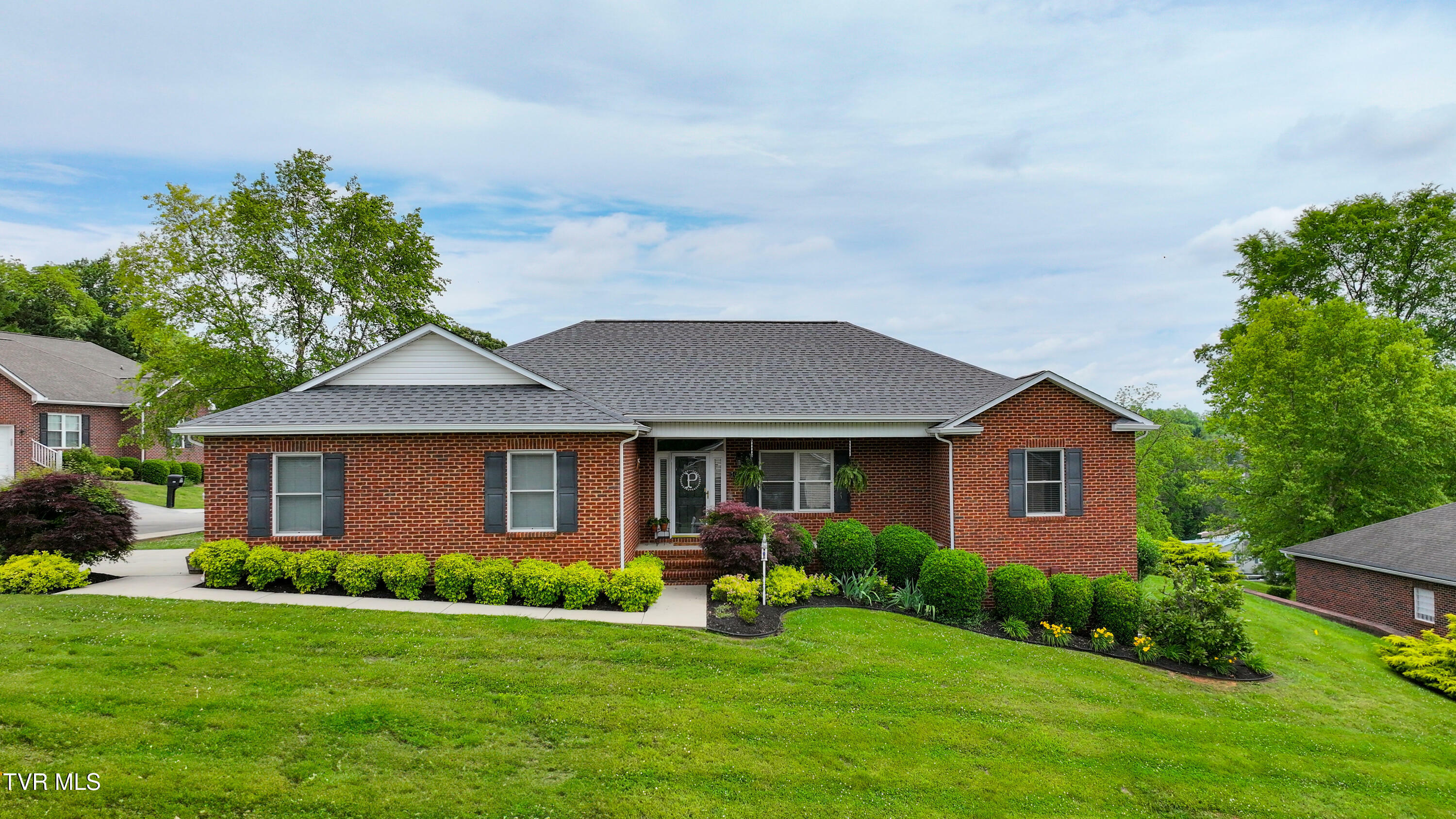 Property Photo: 106 Keeneland Circle TN 37743
