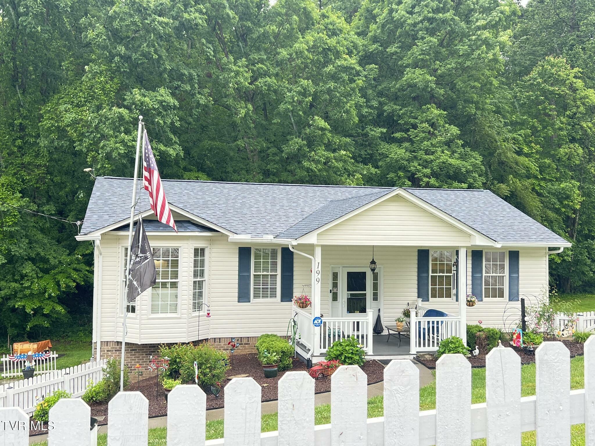 Property Photo: 199 Valley Crest Drive TN 37645