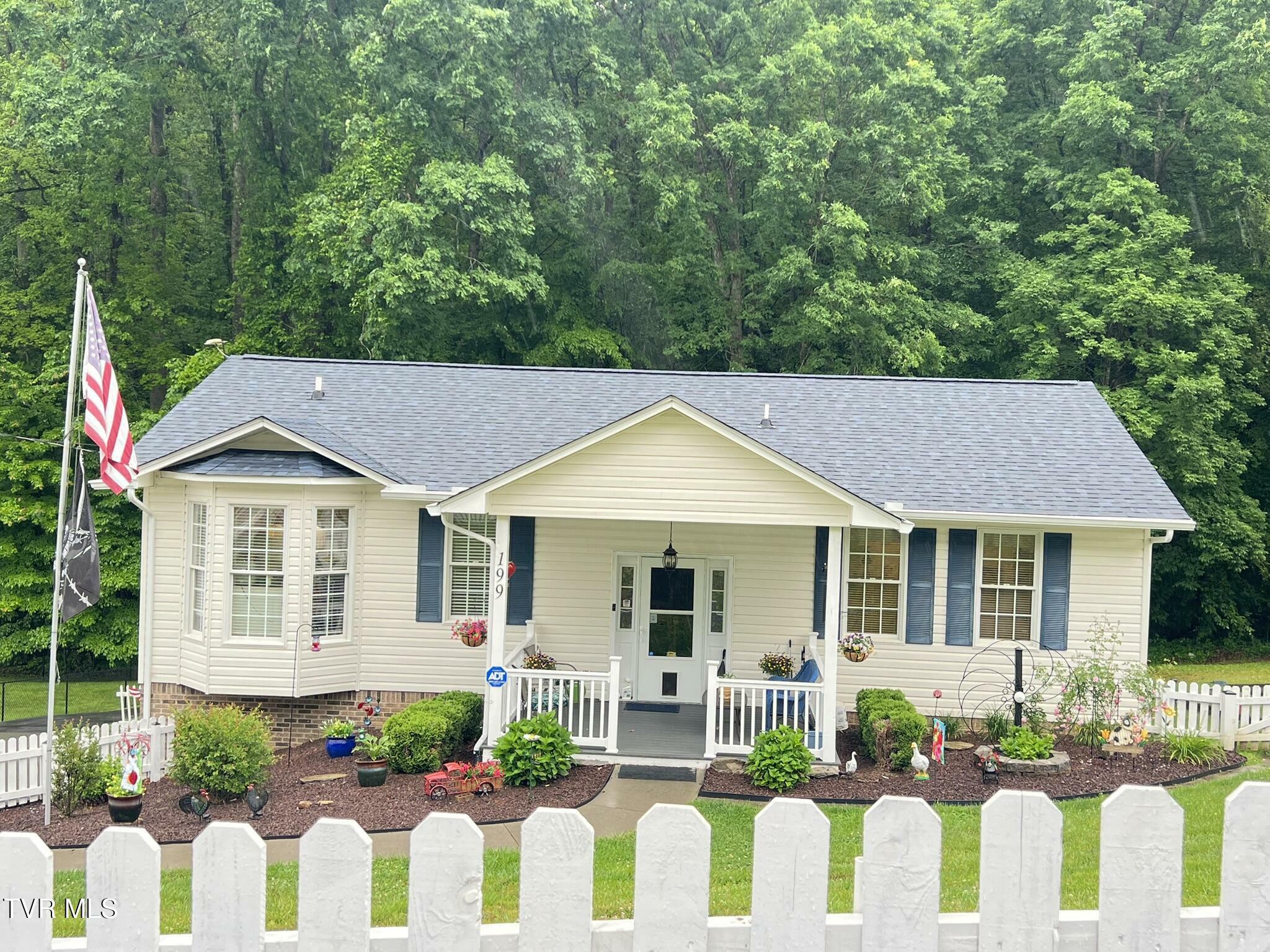 Property Photo: 199 Valley Crest Drive TN 37645