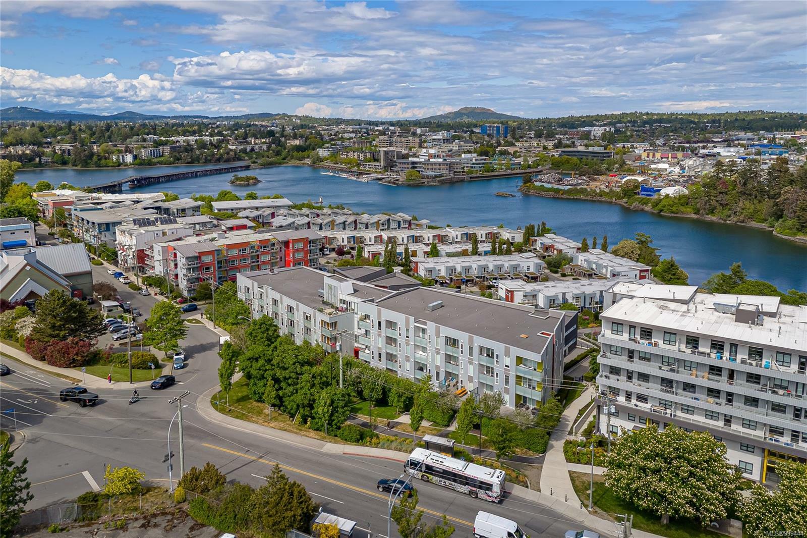 Property Photo: 767 Tyee Rd 412 BC V9A 0G5