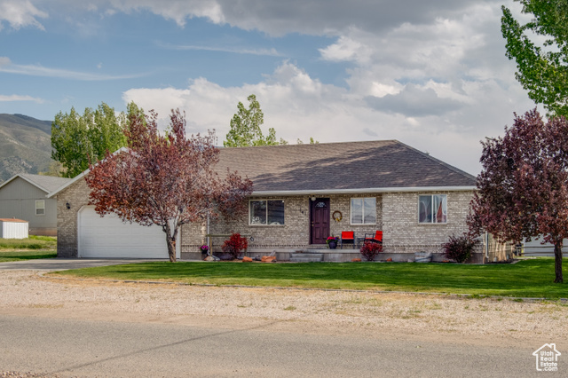 Property Photo: 141 W 100 S UT 84639