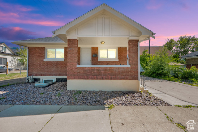 Property Photo: 815 E 22nd St UT 84401