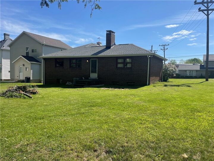 Property Photo:  21 Country Club Boulevard  PA 15401 