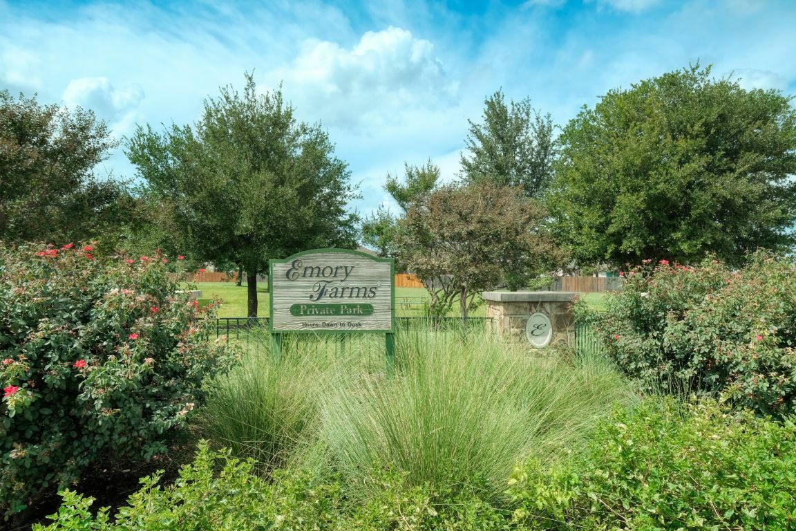 Property Photo:  115 Wallin Farms Drive  TX 78634 