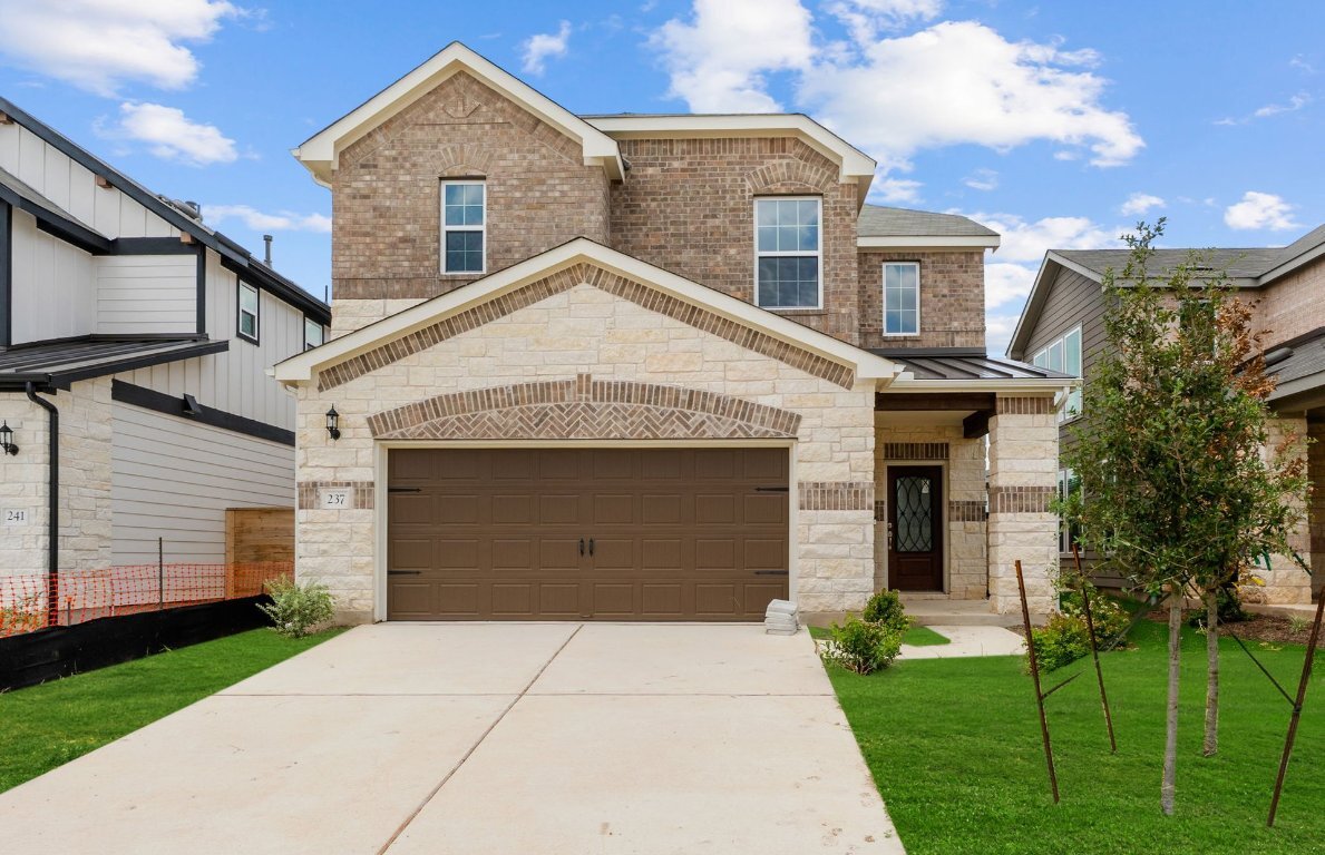 Property Photo: 237 Regatta Trail TX 78641