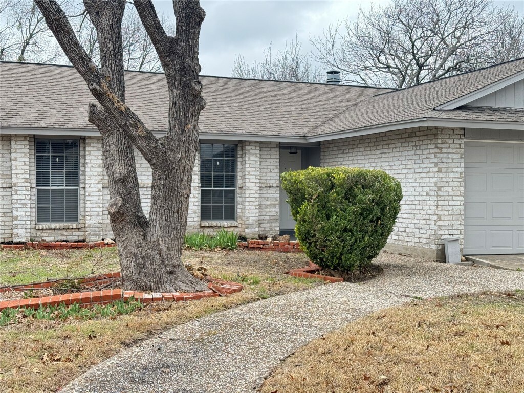 Property Photo: 1700 W Mesa Park Drive TX 78664