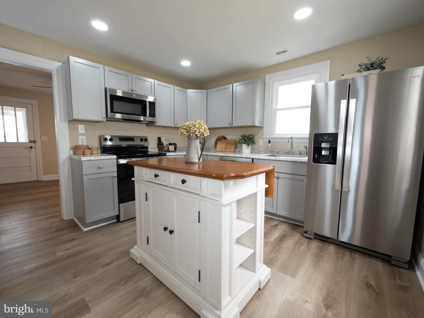 Property Photo: 537 Hillman Drive VA 22601