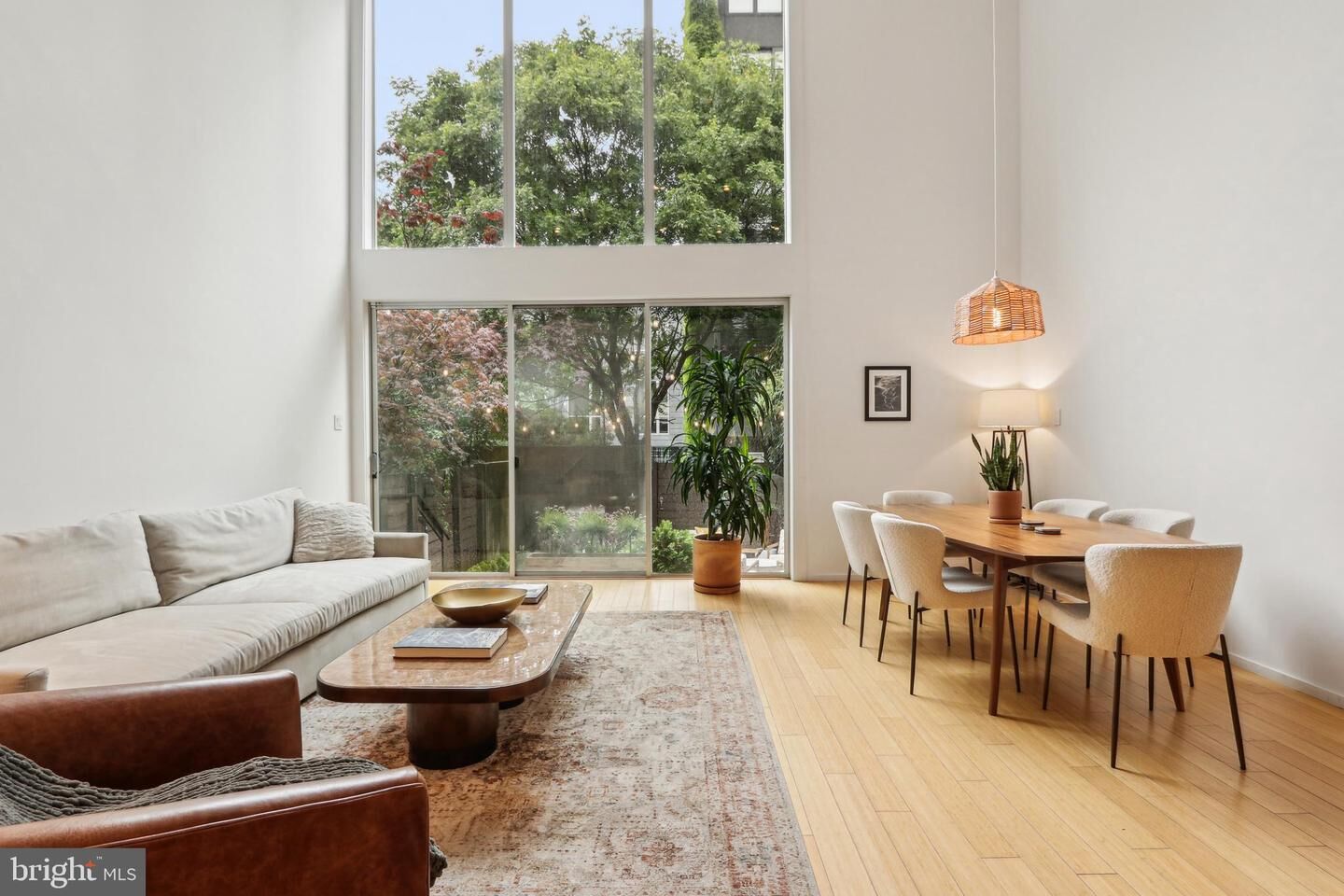 Property Photo: 955 N American Street PA 19123