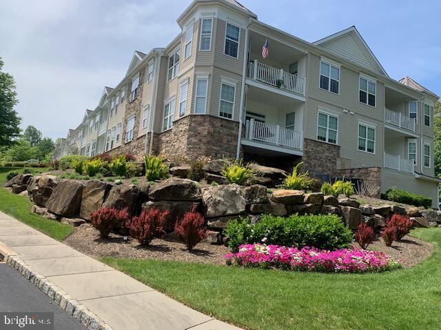 Property Photo: 1204 Poplar Street PA 19060