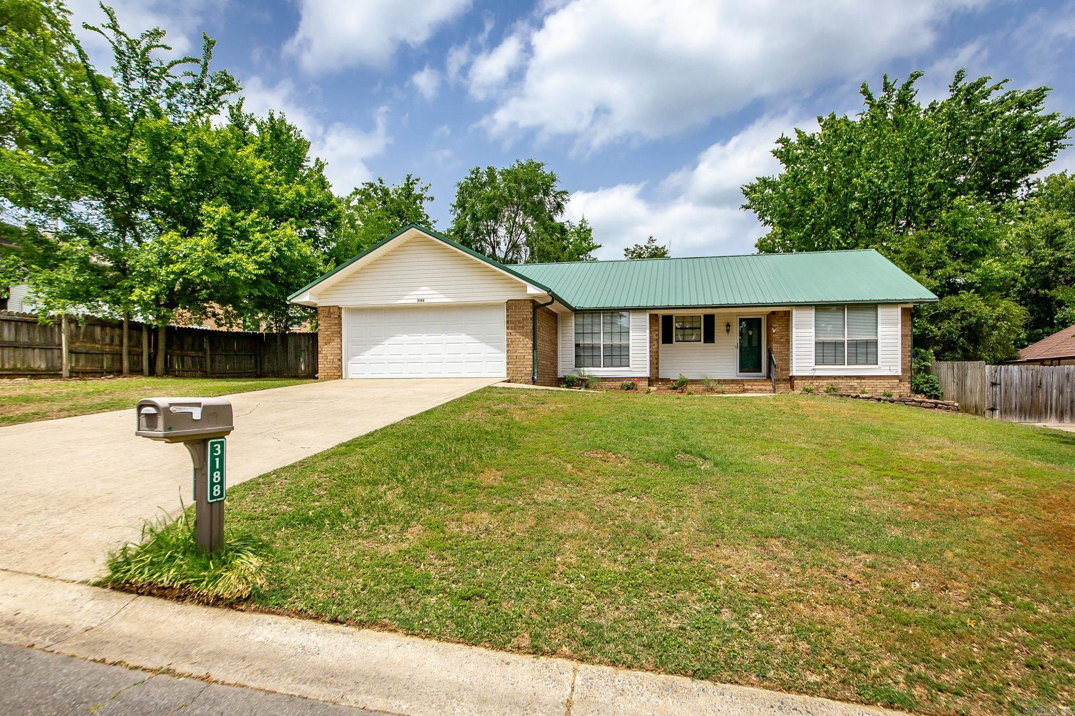 Property Photo: 3188 Schichtl Dr AR 72034