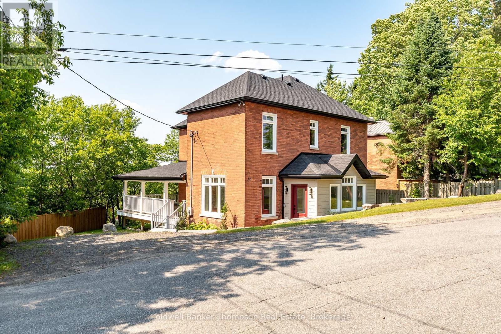 Property Photo: 30 Minerva Street West ON P1H 1V6