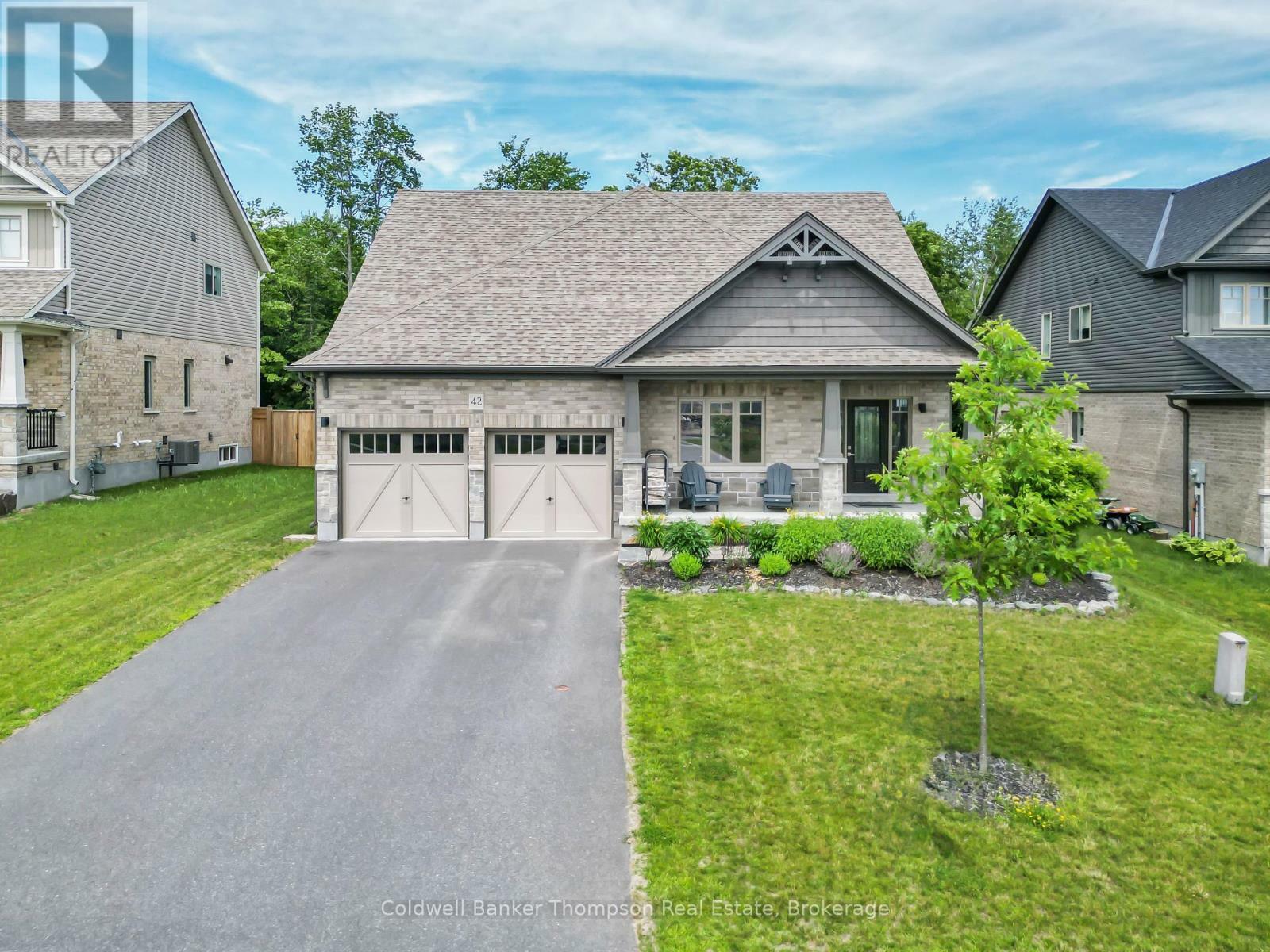 Photo de la propriété:  42 Woodstream Drive  ON P1H 0B7 